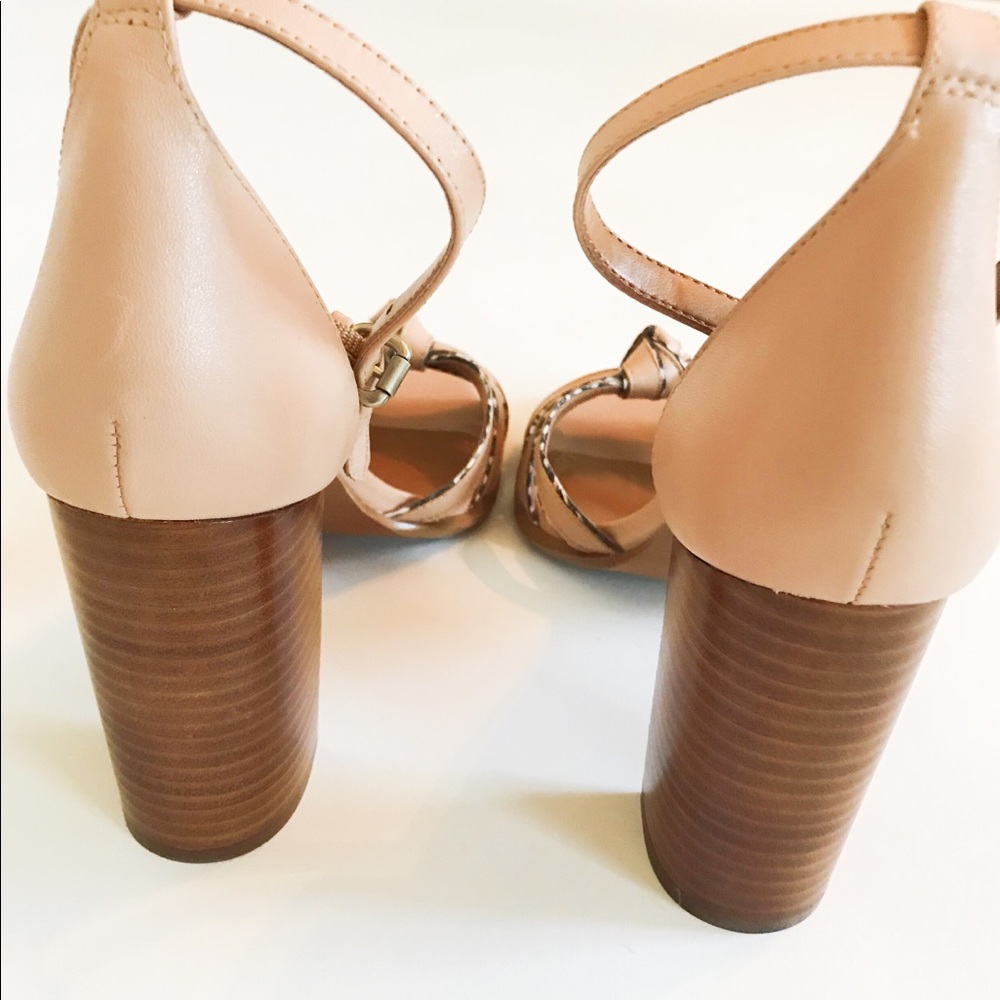 Last one Sz 8.5🌹Coach block heel leather sandals - Picture 7 of 8